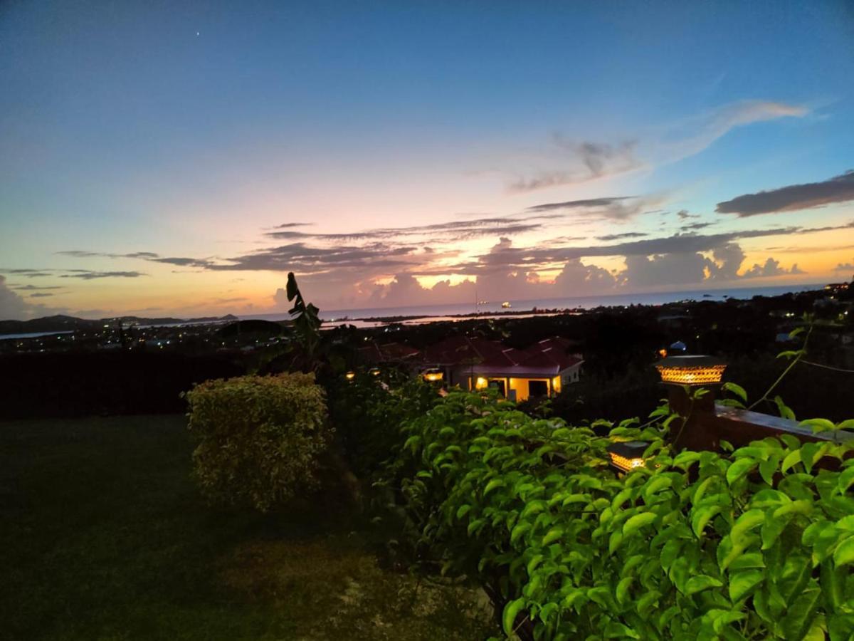 Holiday Home Belvedere Dickenson Bay Extérieur photo